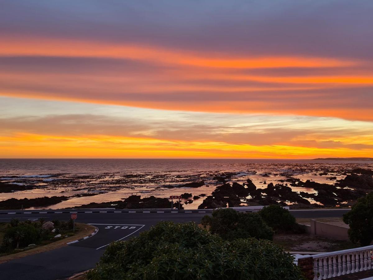 Walkerbay Accommodation Gansbaai Exterior photo